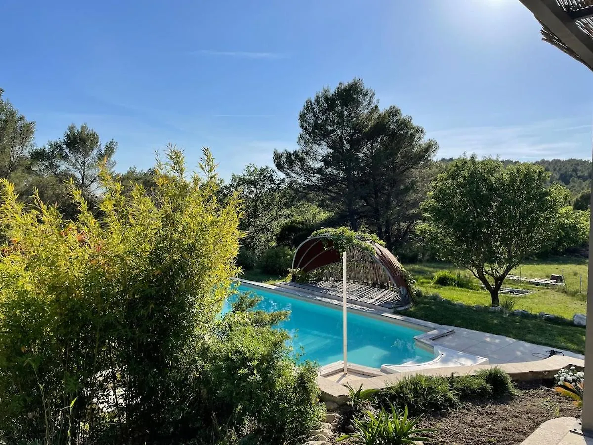 Une Maison En Provence Piscine Au Pied Du Luberon Merindol Villa