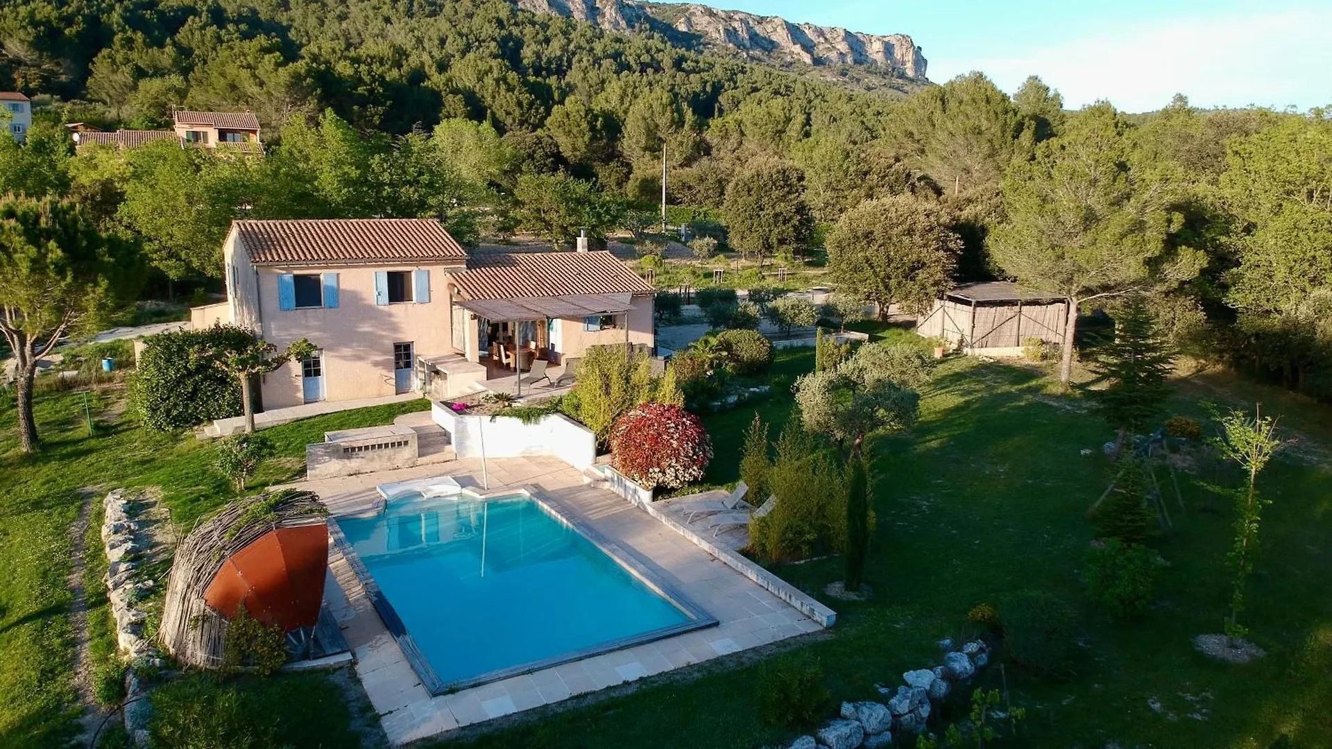 Une Maison En Provence Piscine Au Pied Du Luberon Merindol Villa