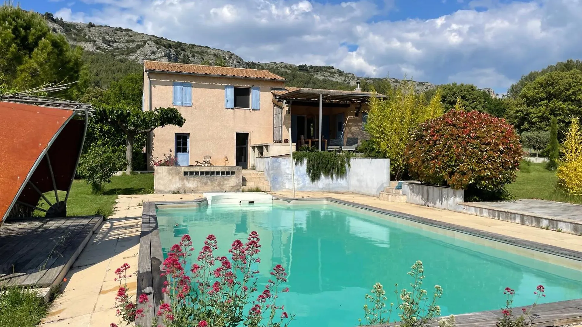 Villa Une Maison En Provence Piscine Au Pied Du Luberon Merindol France
