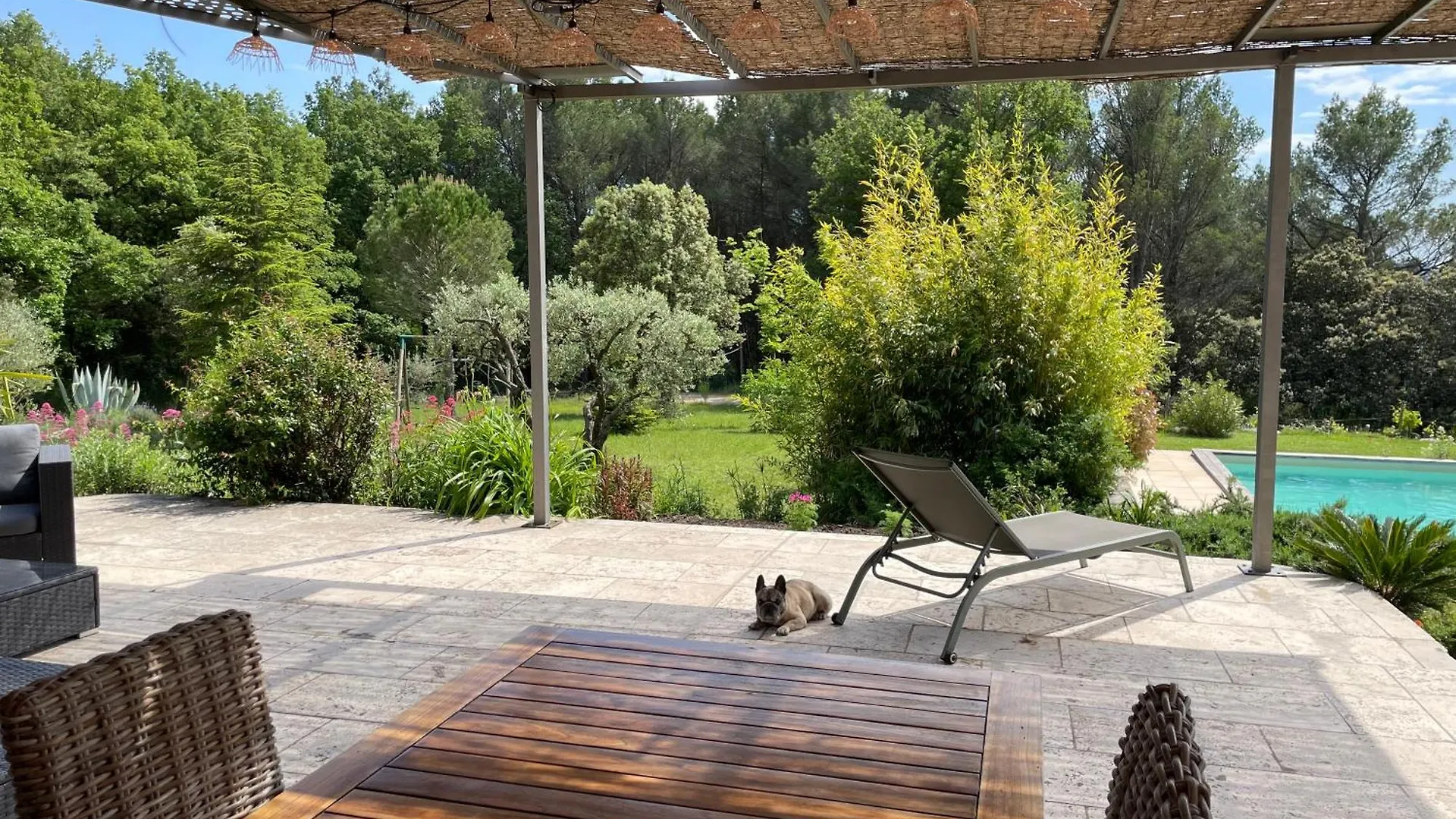 Une Maison En Provence Piscine Au Pied Du Luberon Merindol 0*,
